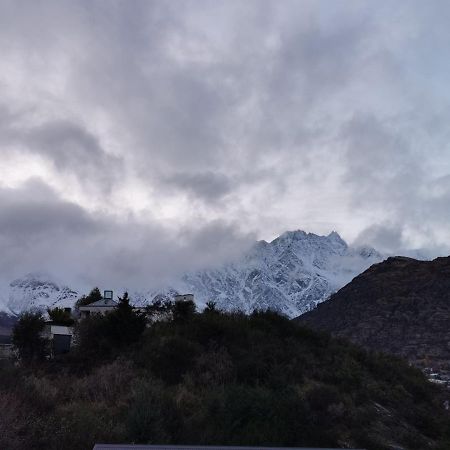 Alpine Village Views Queenstown Extérieur photo